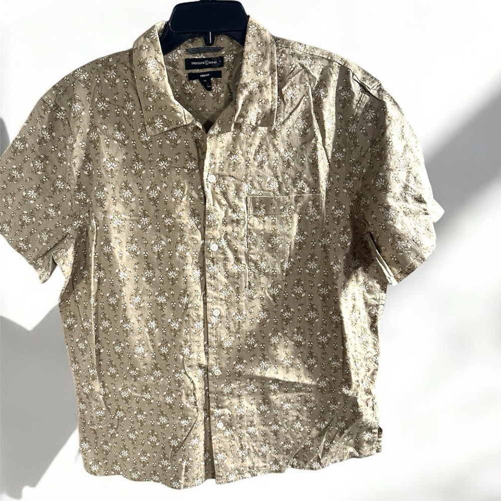 Treasure & Bond Floral Trim Fit Short‎ Sleeve Button Up Size Medium Embroidered
